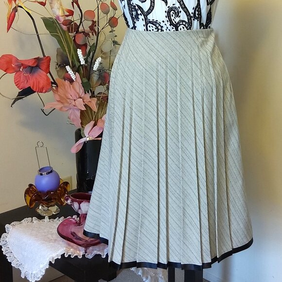 NWT SIMON CHANG Well Tailored High-quality Silver Gray Pleated Lined Midi Skirt - Picture 6 of 8